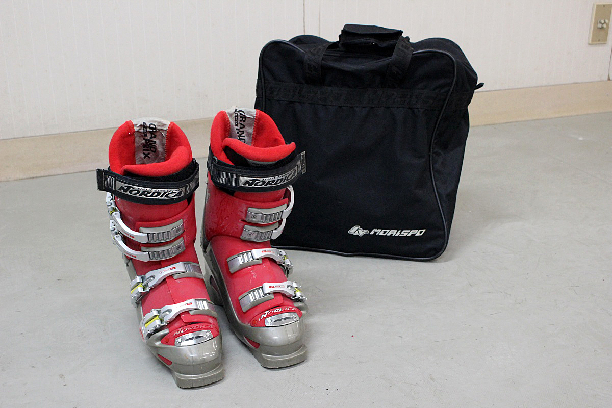 NORDICA ノルディカ スキーブーツ 26.0cm 赤 RED ケース付き ウィンタースポーツ 中古 現状 H-11