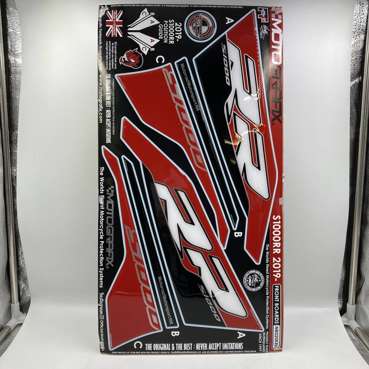 モトグラフィックス ボディパッド FRONT BMW S1000RR MT-NB020KRR/Y32682-L2