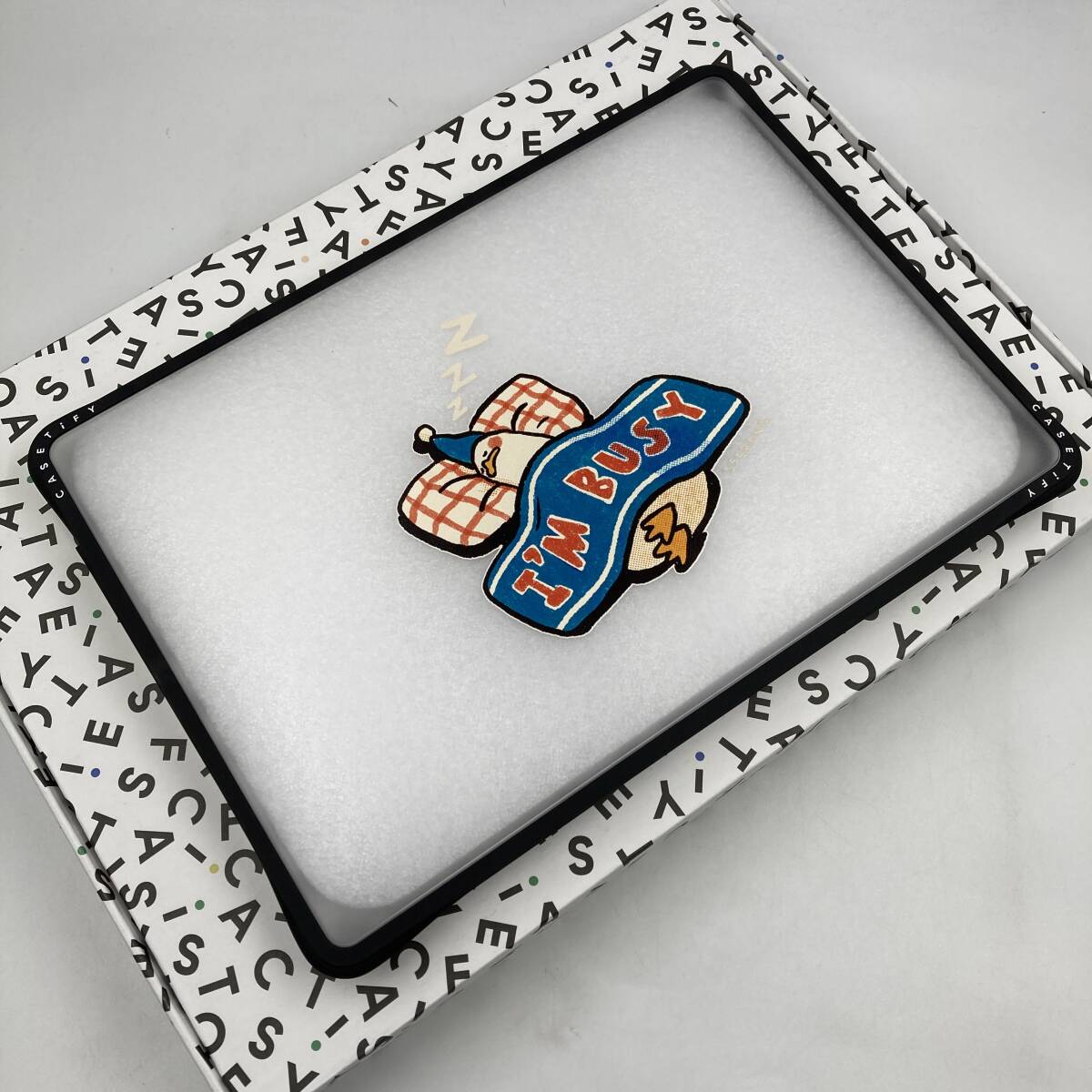 CASETiFY インパクト ケース MacBook Air 13-inch (M1 / Intel) - I'm busy/Y32726-F1