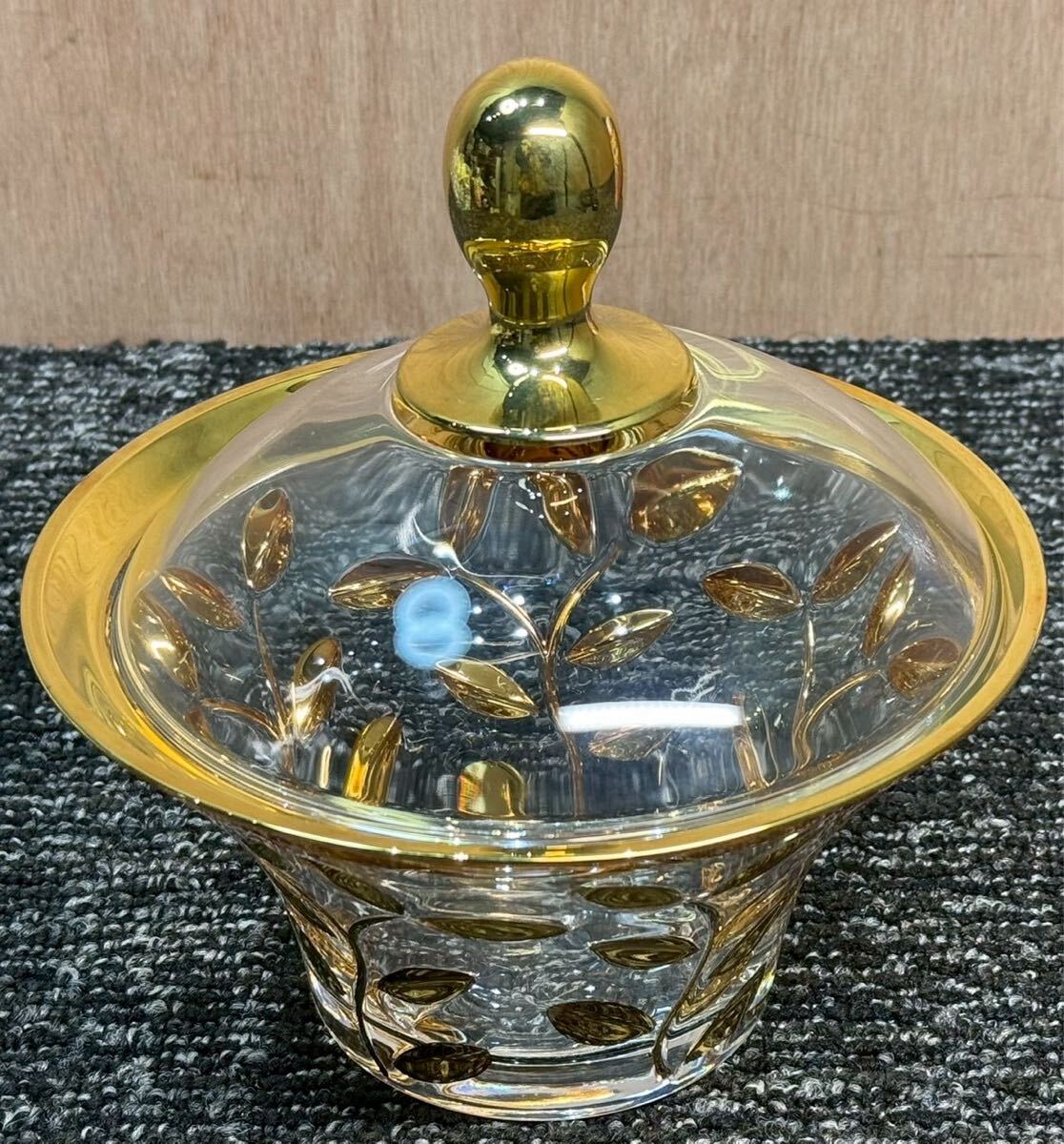 20260112-9 長期保管品　現状品　蓋付きガラス小物入れ　ガラス製菓子入れ　 キャンディポット インテリア　 小物入れ