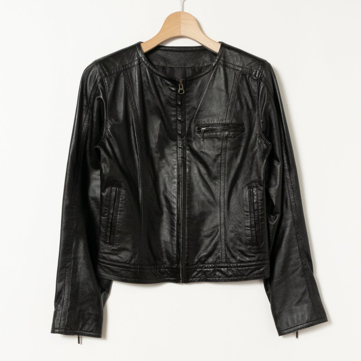 FABIA ファビア レディース シープスキン ノーカラー レザー ジャケット サイズM ブラック 黒 ジップアップ シンプル 裏地あり 柔らか 秋冬