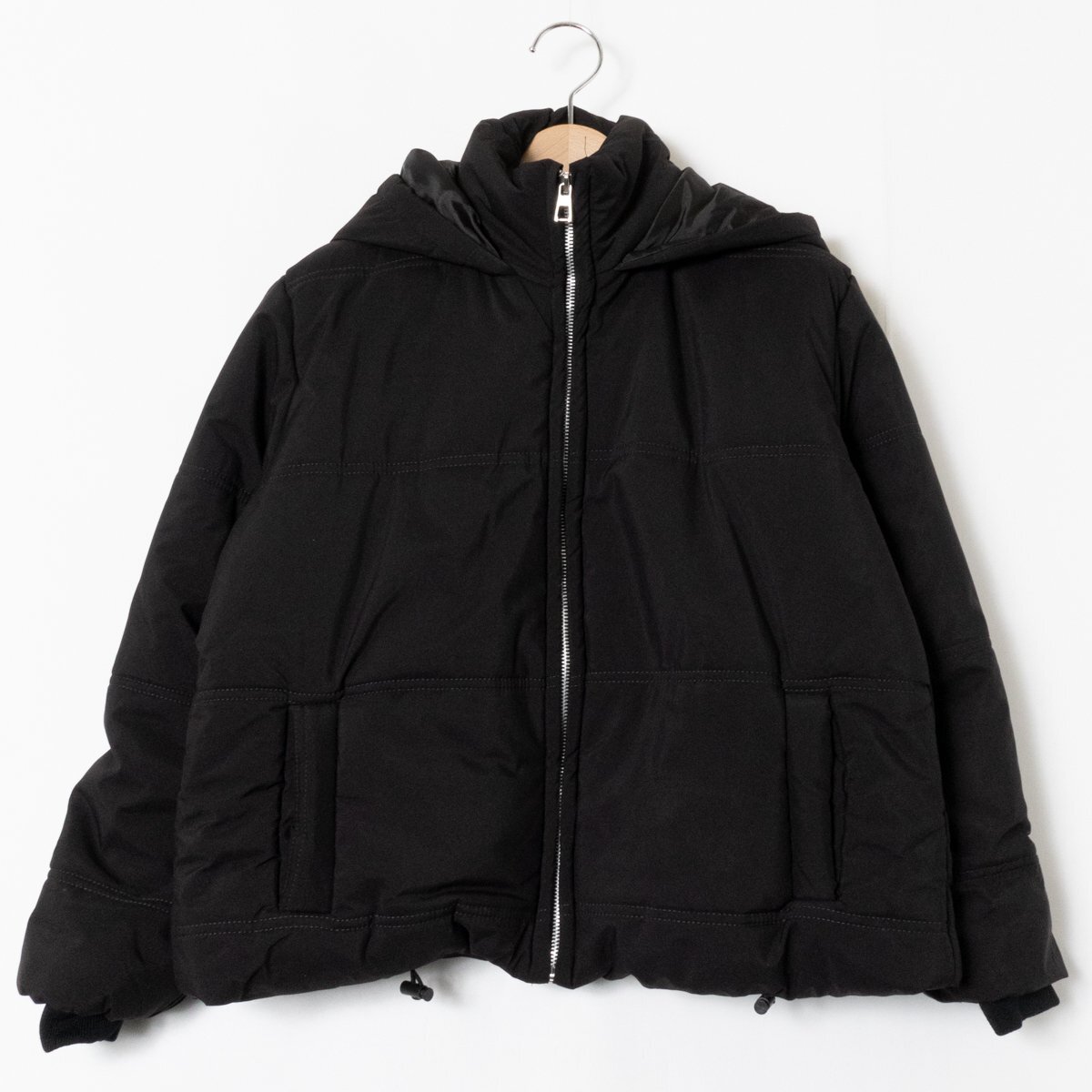 ZARA ザラ ジップアップフードジャケット USAサイズM ブラック 中綿 綿 ポリ シンプル 無地 カジュアル アウター 秋冬 婦人 レディース