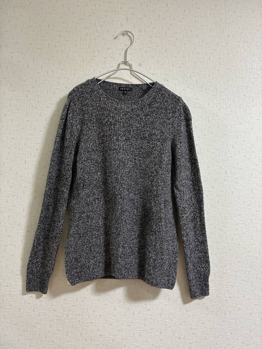 インディヴィ☆羊毛・カシミヤ混の両横のデザインが素敵なトップス☆美品