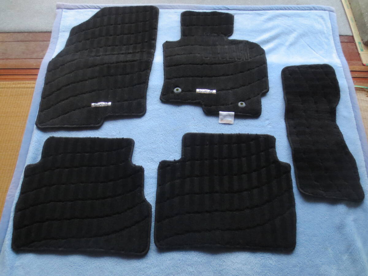純正フロアマット CX-5 KEEFW　KE2FW　KEEAW　KE2AW等 1台分 