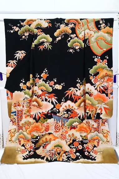 【送料無料】アンティーク 引き振袖 お引きずり 黒 松 枝梅 金駒刺繍 身丈166cm レトロ 袷 成人式 結婚式 着物フィ m-8655
