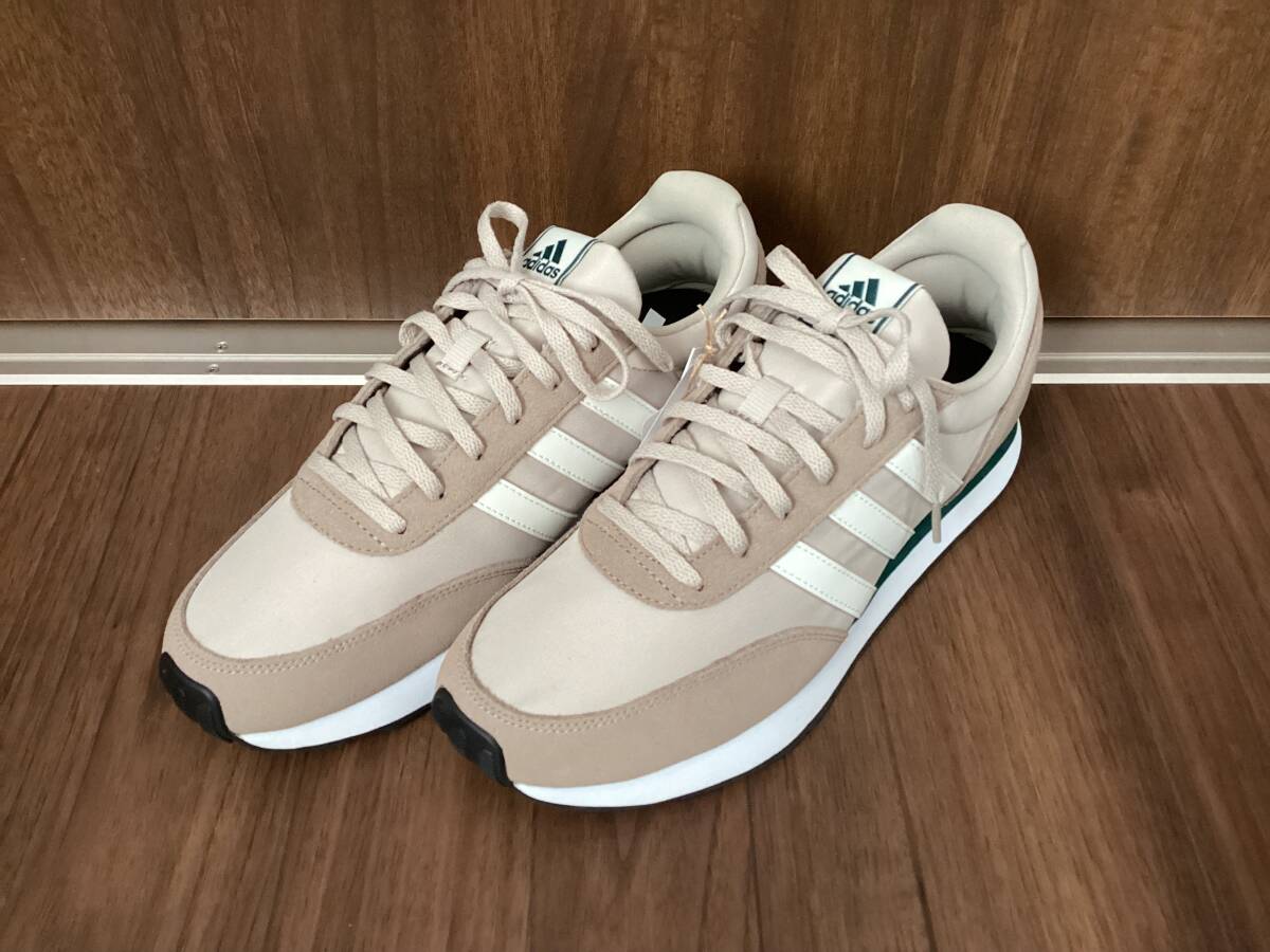 ★ 新品未使用　adidas スニーカー　メンズ　26cm ★