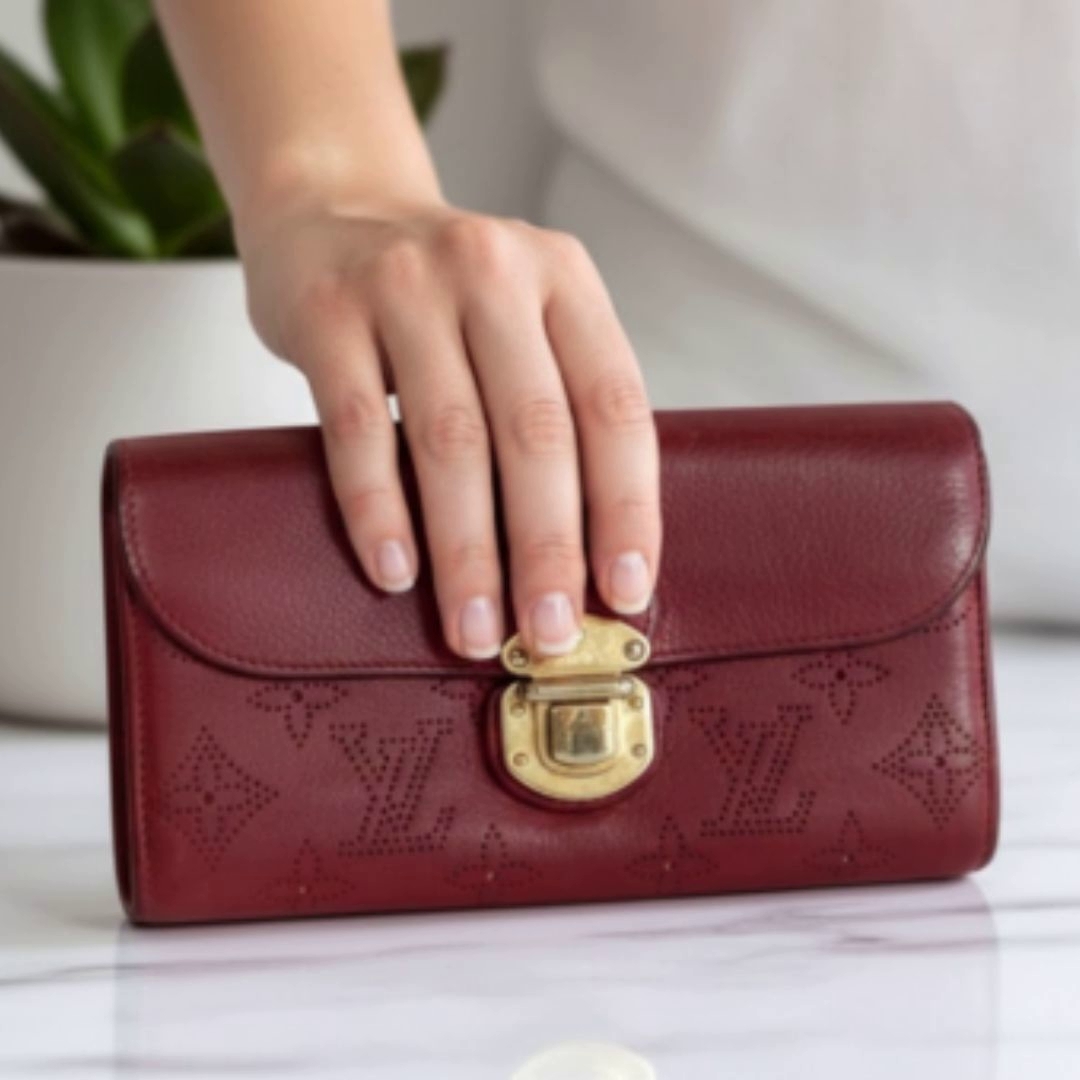 Louis Vuitton ルイ・ヴィトン 長財布 ワインレッド M93762 ポルトフォイユ アメリア TN3141