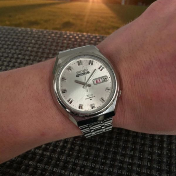 【1975年4月製造/ セイコー 5/ヴィンテージ/稼働品】 SEIKO5アクタス SS 23石 自動巻 6106-8690 シルバー文字盤 メンズ腕時計