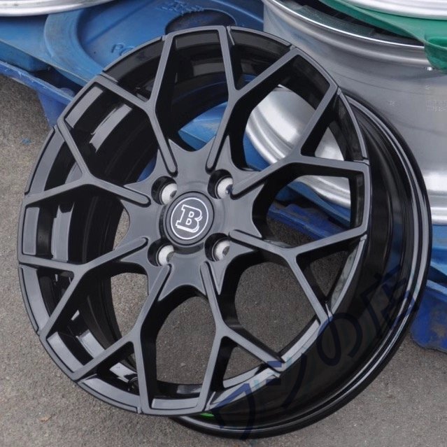 18 インチ 7.0J 4H100 ET35 60.1 アルミホイール ジムニー改装 フィット