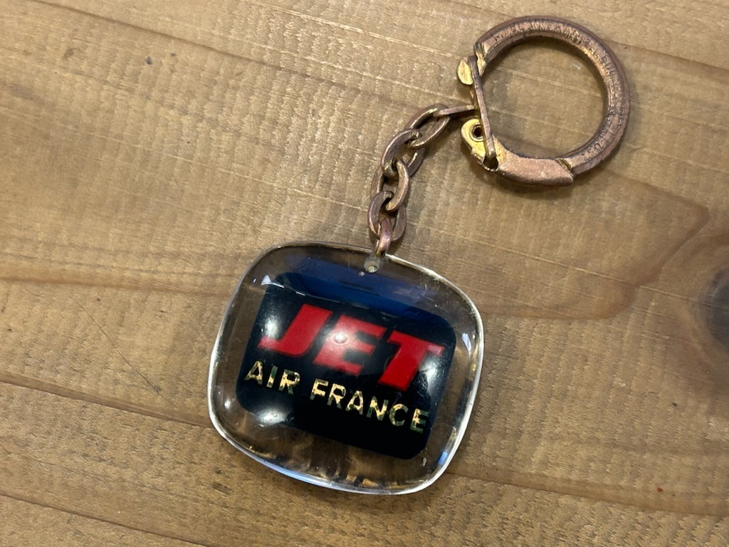 【送料185円】1960年頃 フランス ブルボン キーホルダー エールフランス ボーイング707 エアーフランス！！！