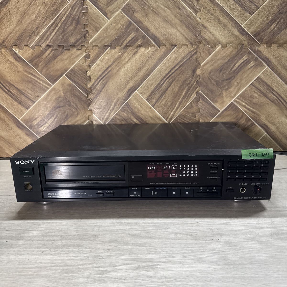 CD1-260 激安 CDデッキ SONY CDP-770 COMPACT DISC PLAYER 簡易動作確認済み 中古現状品