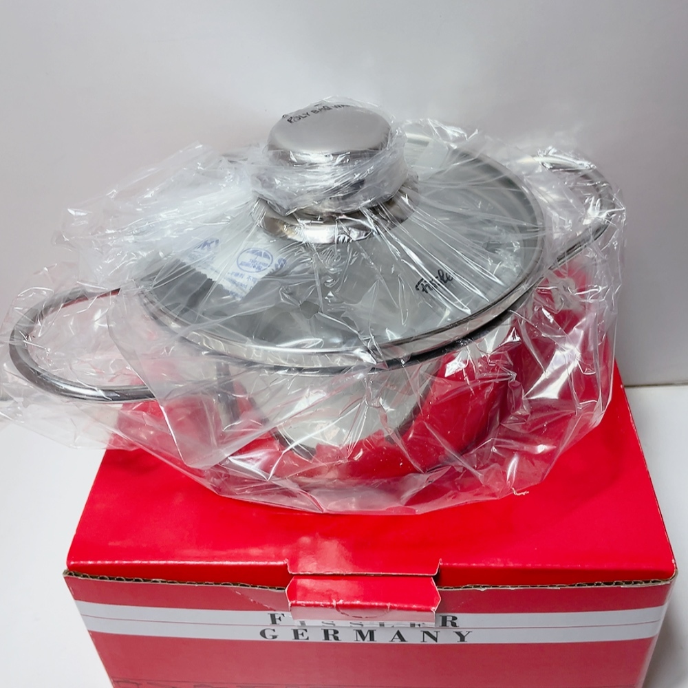 即決 送料無料 未使用 保管品★両手鍋 キャセロール おしゃれ コンパクト IH ガス対応 14cm フィスラー Fissler スナッキー 008-126-14-000