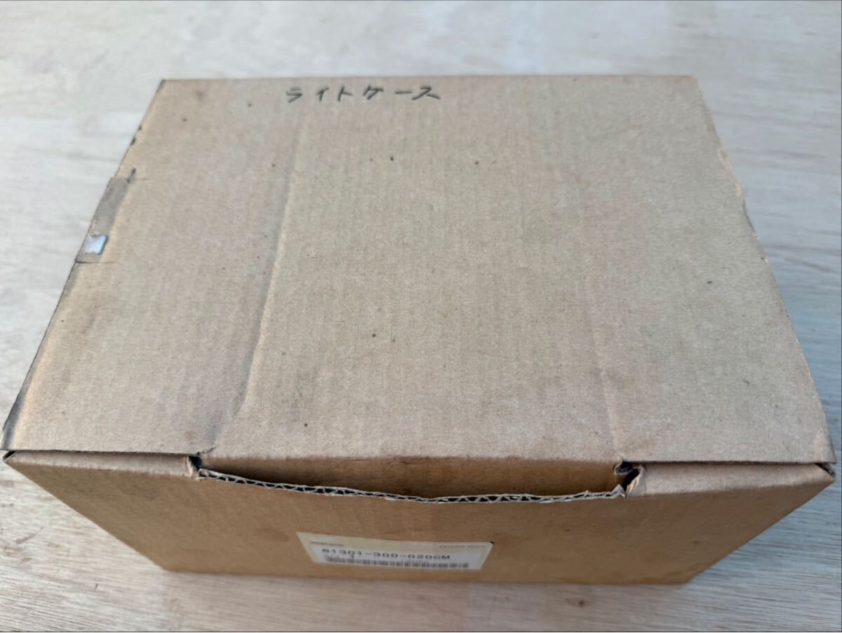 A6649 HONDACB750K0〜純正品　ライトケース　新品NOS新品部品未開封品