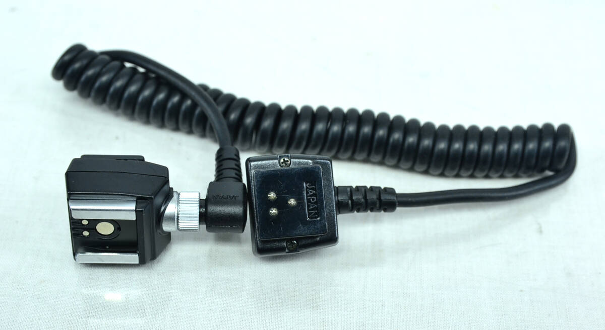 2♪Minolta ミノルタ フラッシュ オフカメラケーブル 中古品