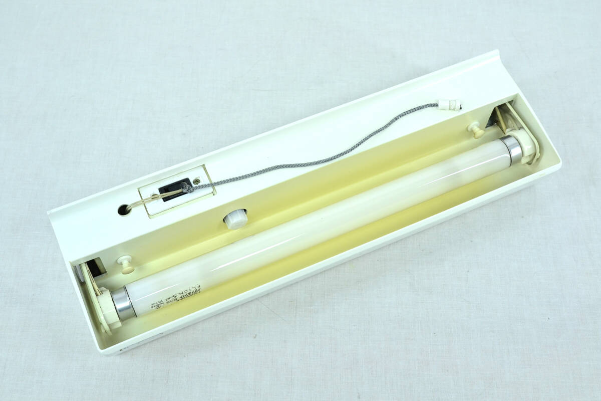 キッチンライト　台所照明器具 天井照明器具 中古品