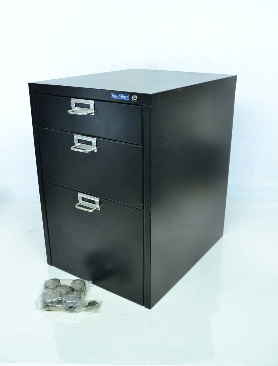 IRISOHYAMA メタルキャビネット MCB-33K 鍵・キャスター付 ブラック 金属製キャビネット オフィス用品 事務所用品 中古品