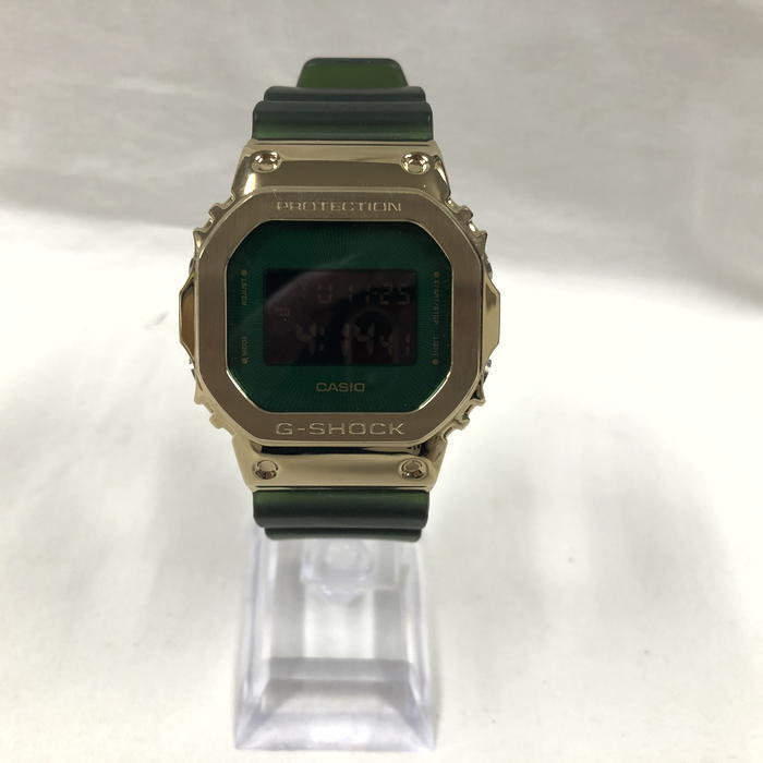 超美品 CASIO G-SHOCK メンズ 腕時計 クオーツ デジタル ゴールド グリーン GM-5600CL-3JF [jgg]