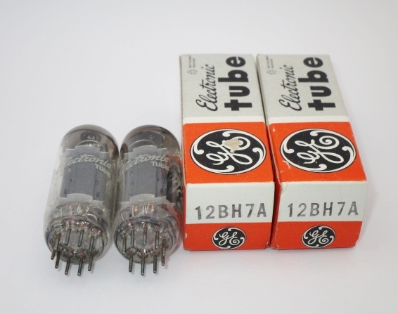 12BH7A　GE　2本　USA　箱おまけ　真空管　　U2015