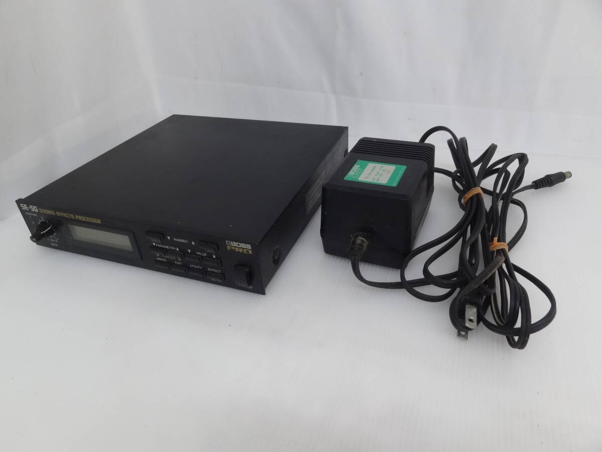 〈BOSS〉　エフェクトプロセッサー　SE-50