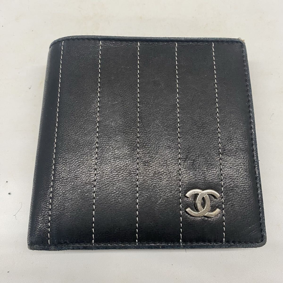 12yh 鑑定済み シャネル CHANEL 二つ折り財布 マドモアゼルライン ブラック レザー ココマーク 財布 現状品