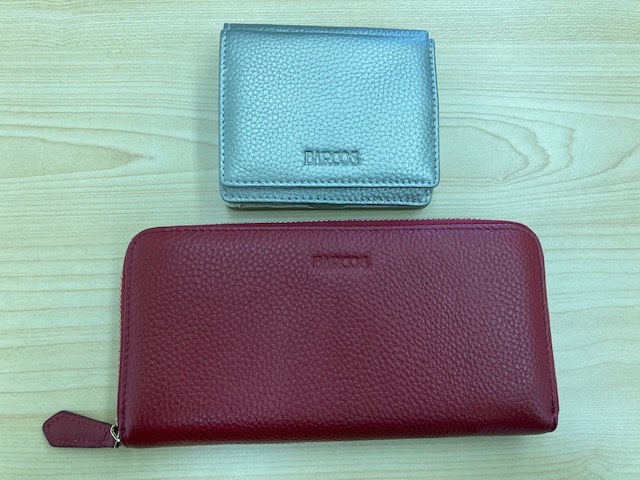 【美品大特価】BARCOS/バルコス 長財布 折りたたみミニウォレット ゴールド レッド ２点おまとめ 金運 シュリンクレザー 644