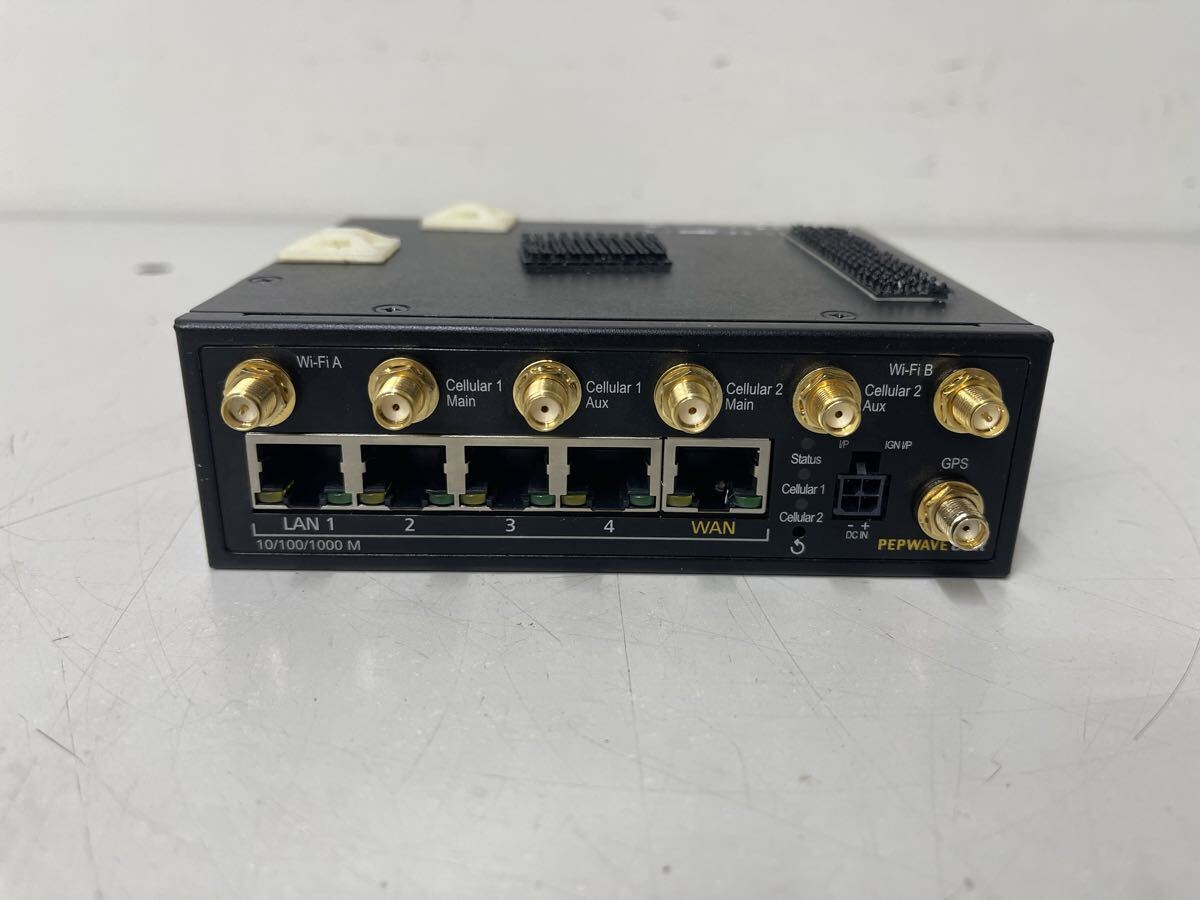 D478 PeplinkマルチSIMルーター UBR LTE 