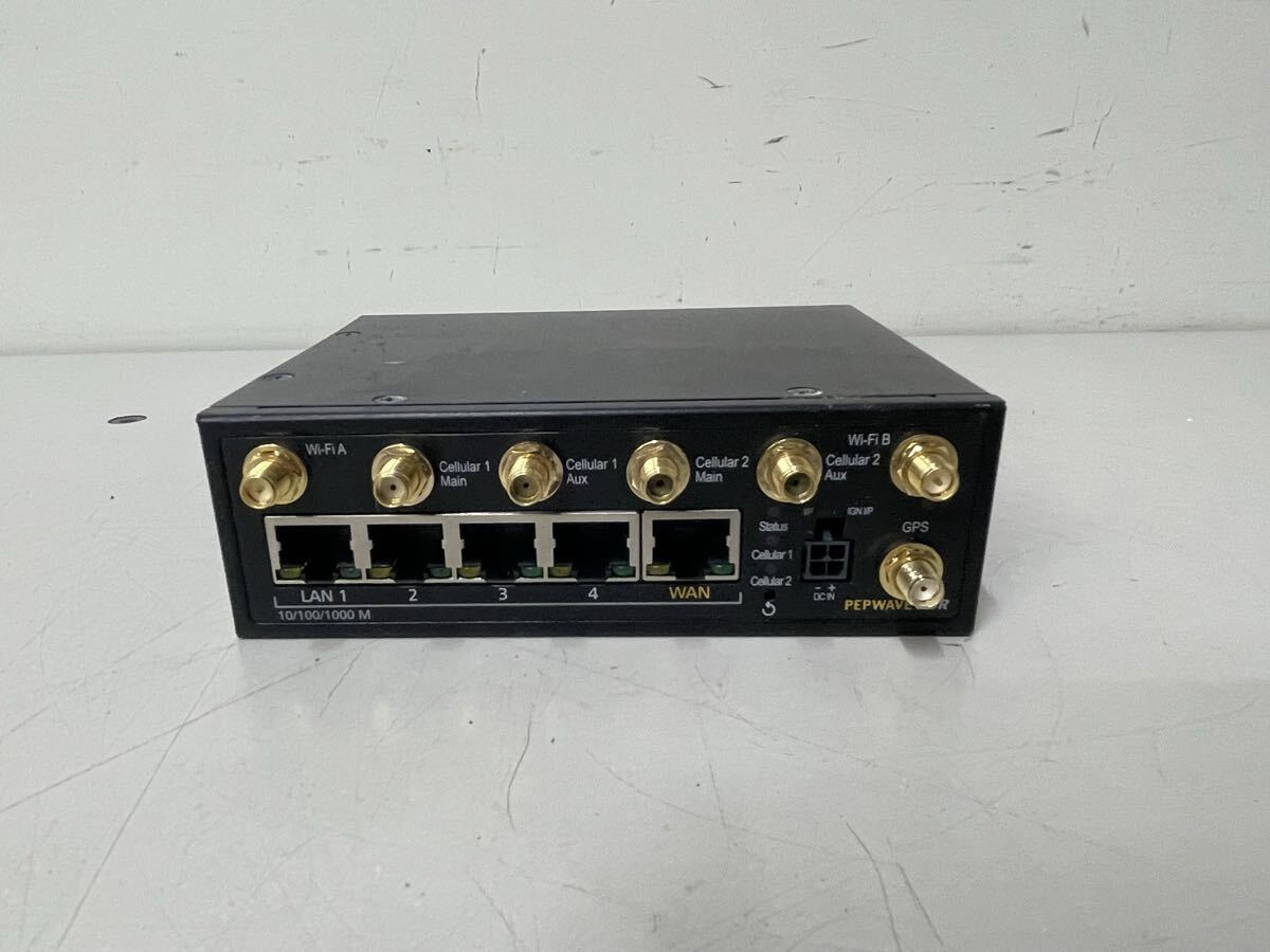 D479 PeplinkマルチSIMルーター UBR LTE 