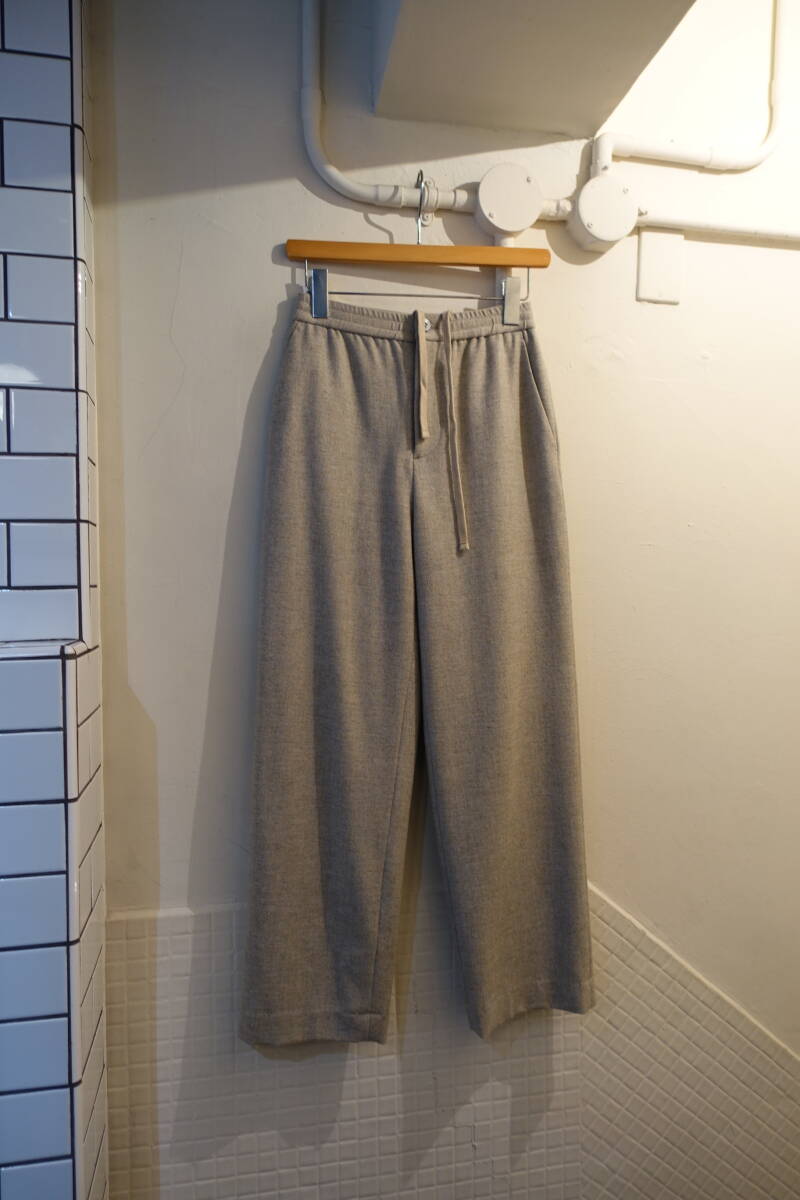 ◎GALERIE VIE パンツ　23AW　定価31900円　サイズ34　ウール　イージー　パンツ　ギャルリーヴィー
