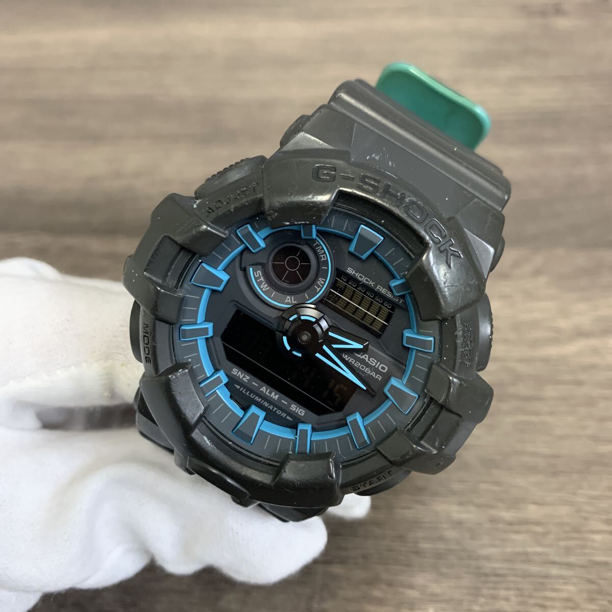 y010801m CASIO G-SHOCK GA-700 SERIES 腕時計 アナデジ