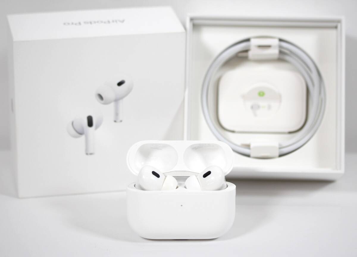 Y7136＃◆中古美品◆Apple アップル AirPods Pro 2 with MagSafe USB-C充電ケース ワイヤレスイヤホン MTJV3J/A
