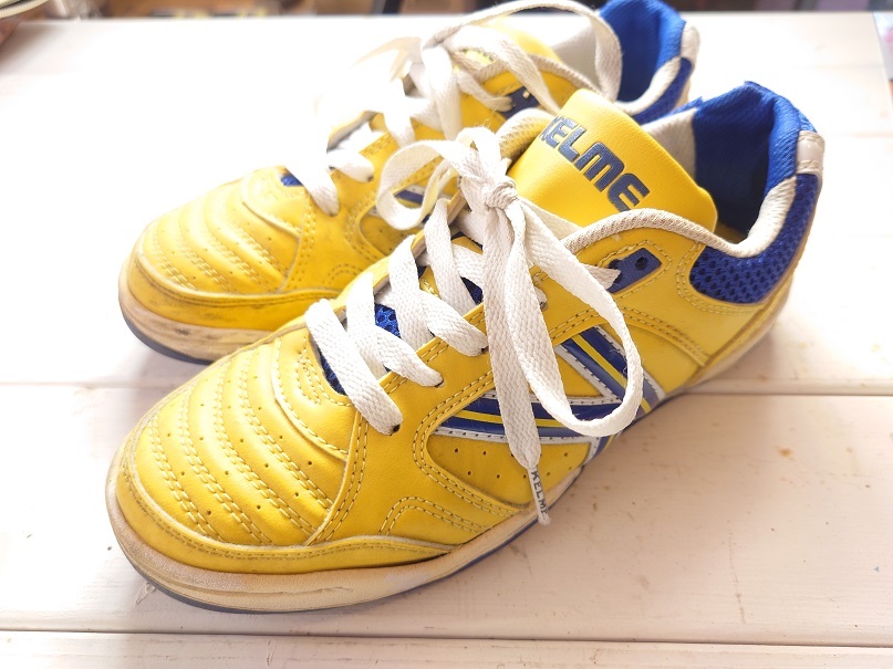 KELME　フットサルシューズ　22.5ｃｍ 