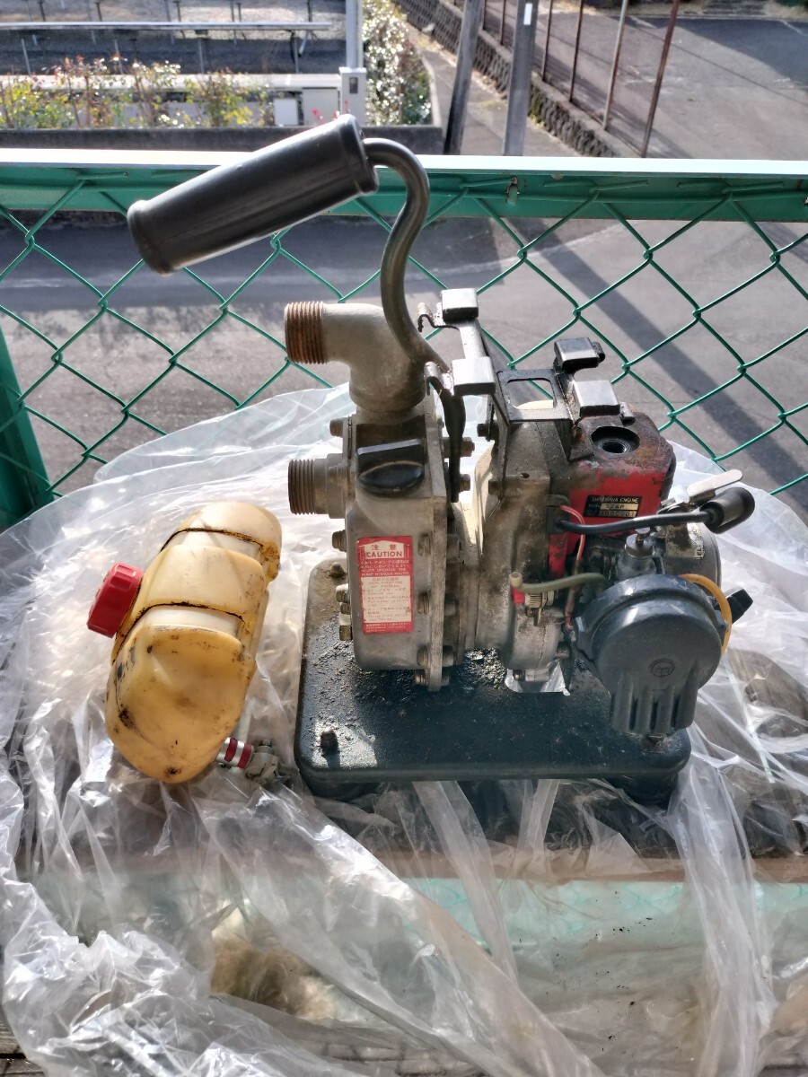 エンジンポンプ　新ダイワジャンク　部品取り100サイズ発送田辺市