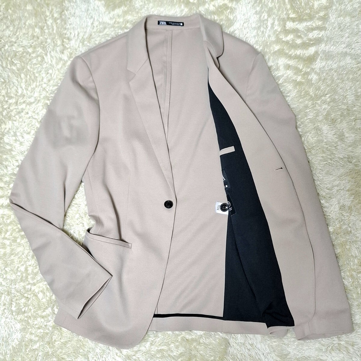 美品 春先の外出に ザラ ZARA テーラードジャケット 微ストレッチ 無地 ベージュ M 1B アンコン 手洗い洗濯済