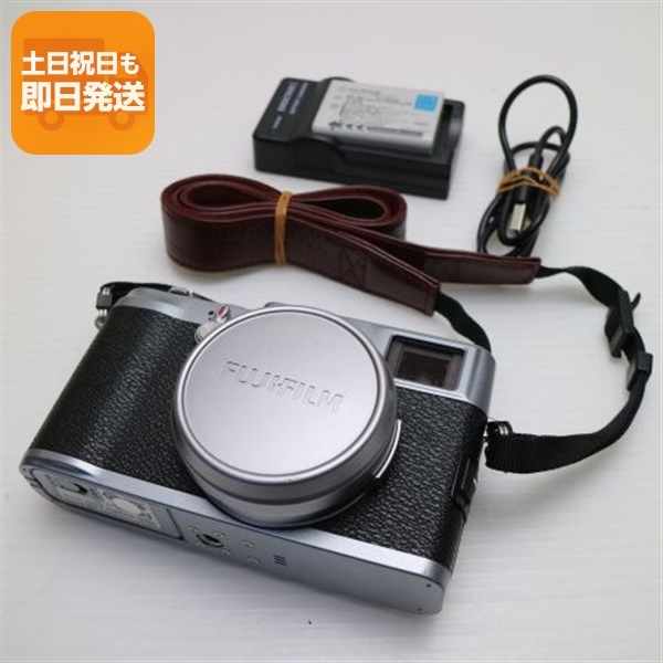 新品同様 FinePix X100 シルバー 即日発送 FUJIFILM デジカメ デジタルカメラ 本体 あすつく 土日祝発送OK
