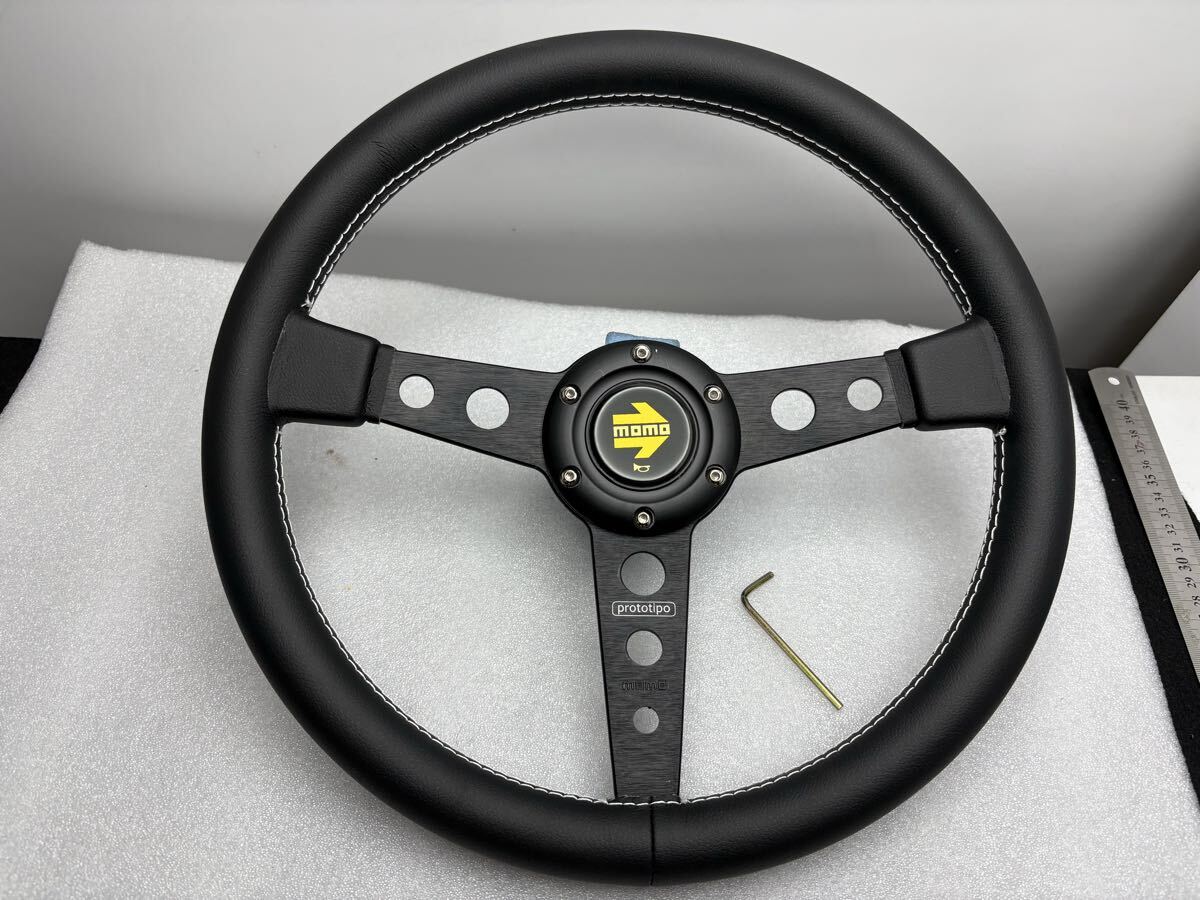 美品　MOMO ステアリング PROTOTIPO プロトタイプ　ブラックスポーク　ブラックレザー　約347mm 汎用