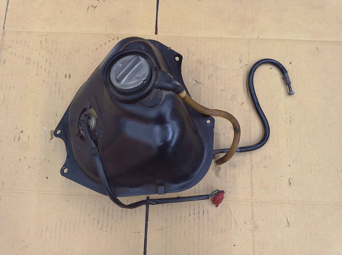 中古 ホンダ トゥデイ TODAY AF61 ガソリンタンク 管理m656