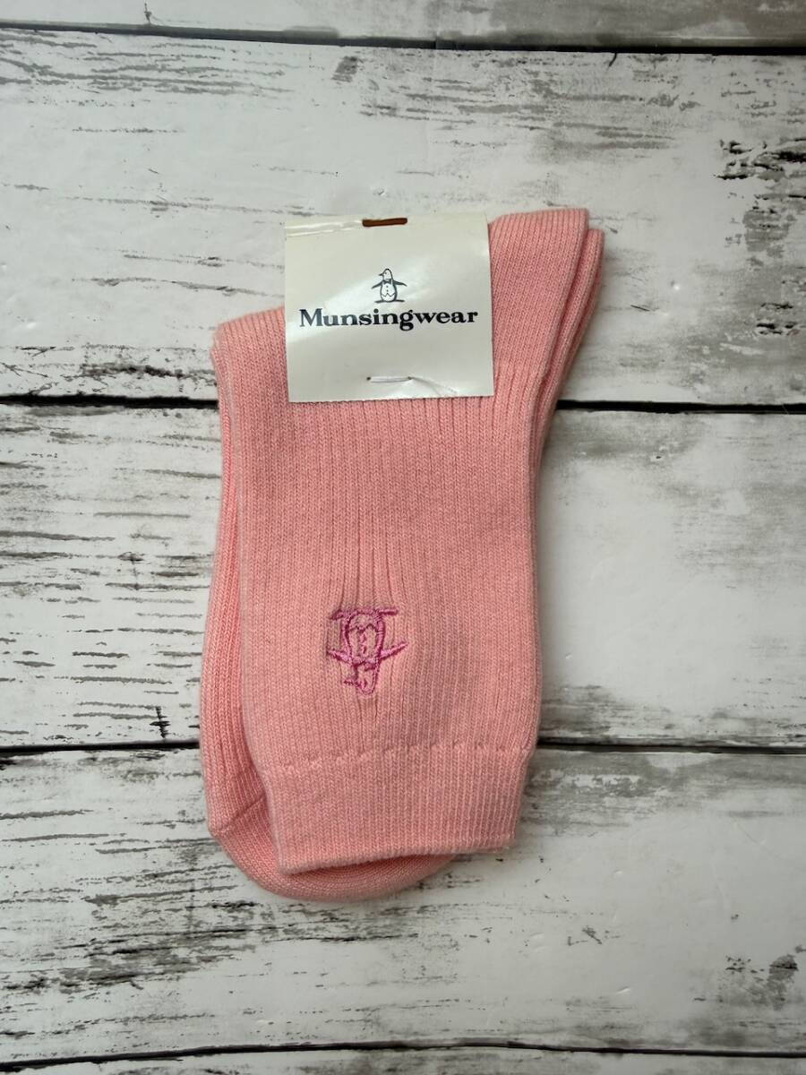 未使用★Munsing wear/マンシングウエア★レディース　ソックス　サイズ22-24