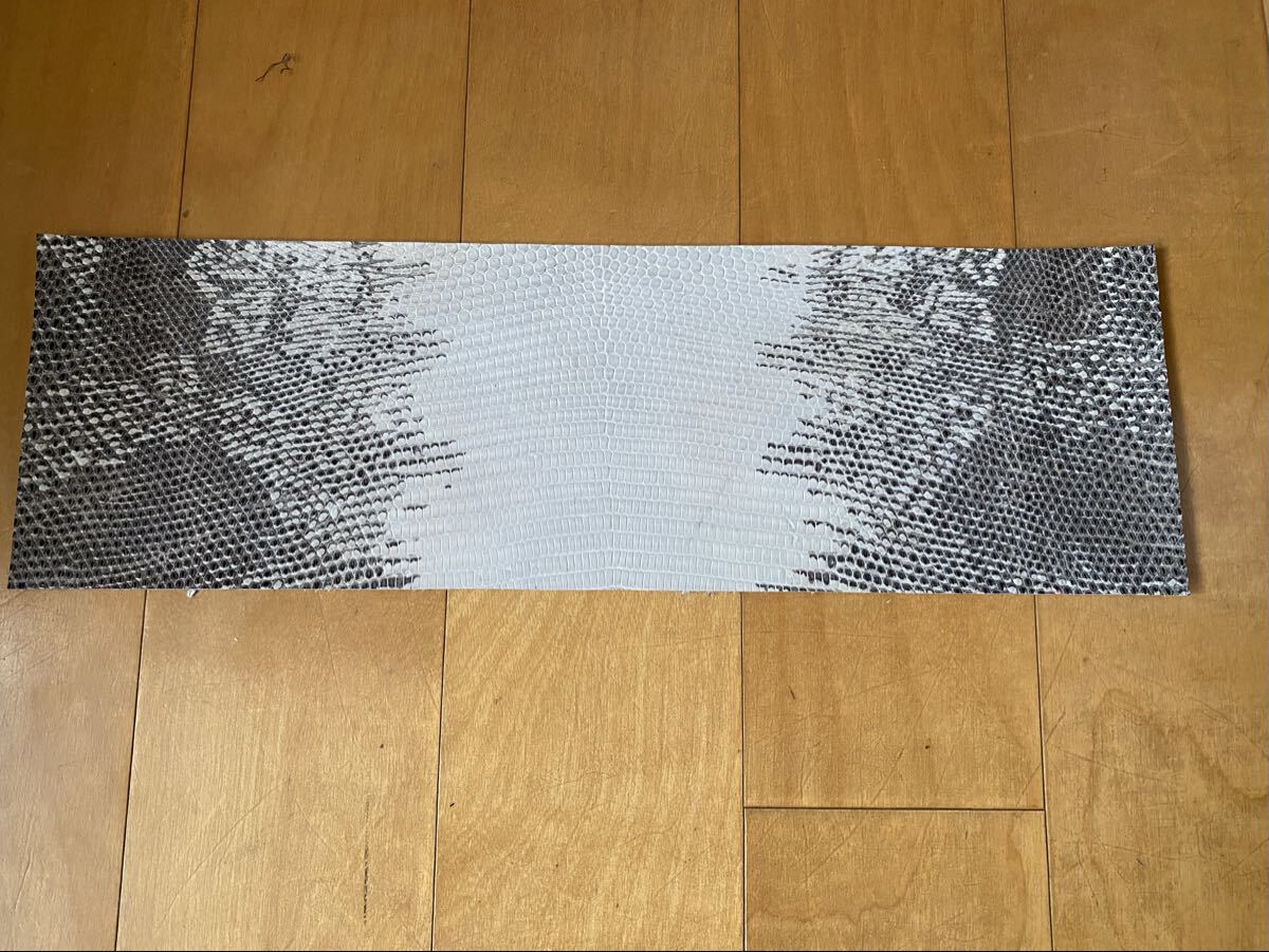 リングマークトカゲ トカゲ革 リザード ミズオオトカゲ ビリヤード グリップ 革 ビリヤード用グリップ カラー ナチュラル　背割り