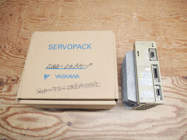 YASKAWA 安川電機 SERVOPACK SGD-04AH-P サーボパック 動作未確認 現状品 管理8S0113H-D1