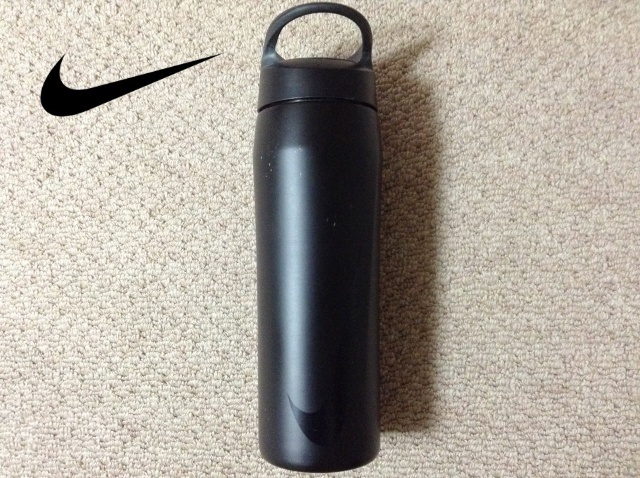 ★中古★ナイキ 水筒 保温ボトル 24oz 約710ml 黒 ブラック トレーニング ジム ワークアウト ドリンク NIKE