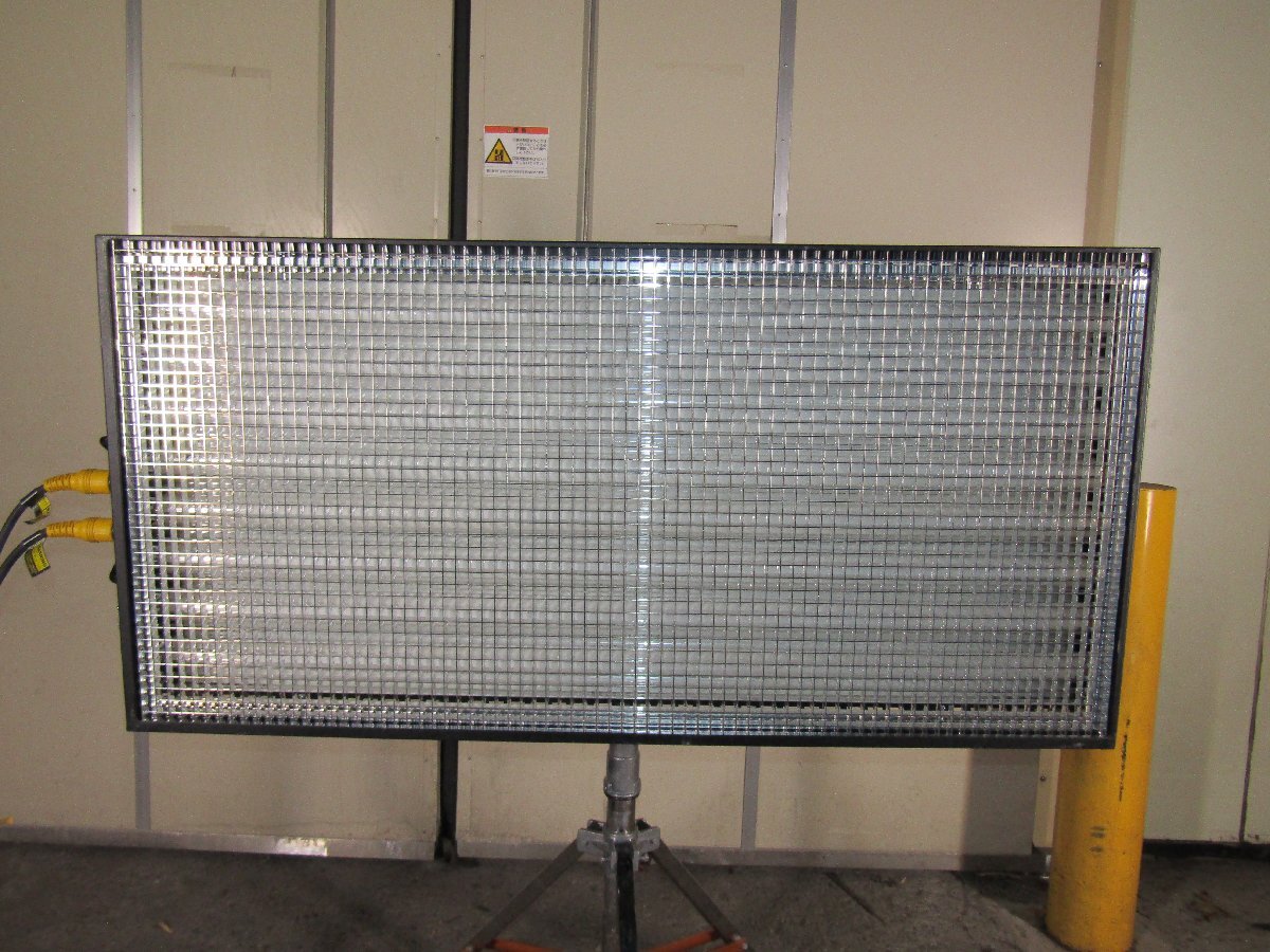 【中古品・引取限定】KINO FLO キノフロ FLATHEAD 80 CFX-4808 バラスト BAL-410 3200K 撮影ライト 照明 蛍光灯 フイルム無し