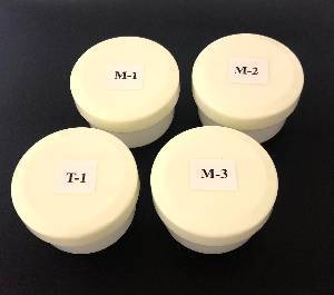 新品 レンズ ギア ネジ ヘリコイドグリス 4種から1個 (4g) ライカにも使用！