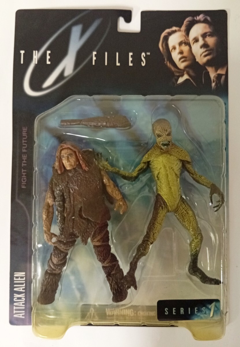 ★　マクファーレントイズ　X-ファイル　エイリアン　McFarlane Toys X-Files ATTACK ALIEN　★