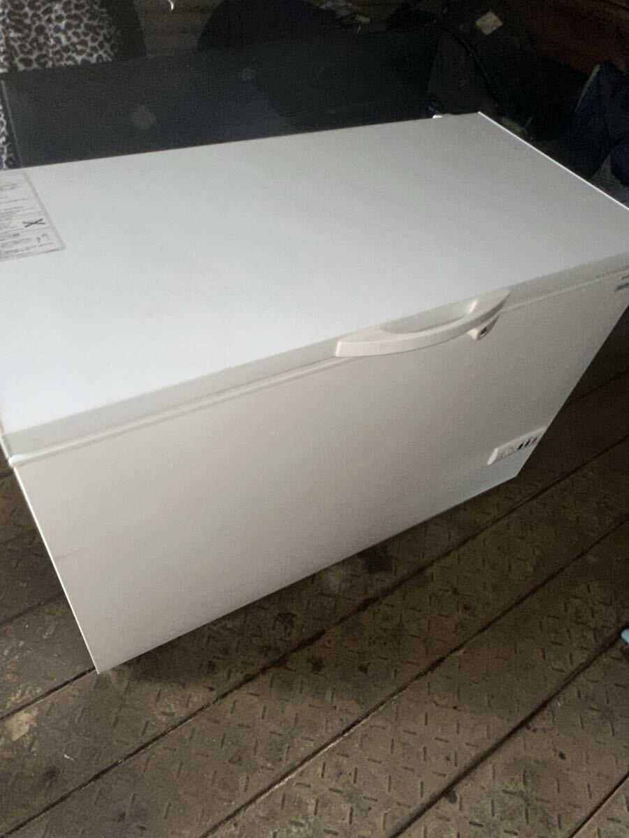 サンヨー　冷凍ストッカーW1265×D650×H840 SCR-R36V 100V