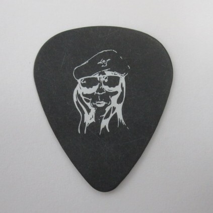 ★モトリー・クルー MOTLEY CRUE ミック・マーズ Mick Mars ギターピック