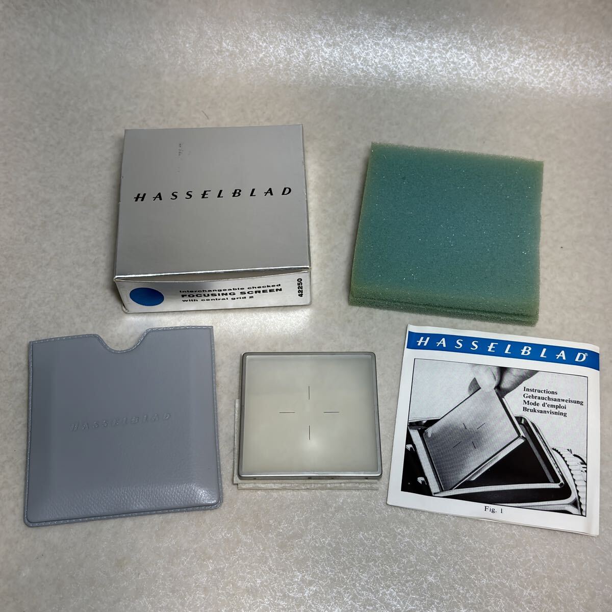 4 - 13 ）HASSELBLAD フォーカシングスクリーン アキュートマット ハッセルブラッド