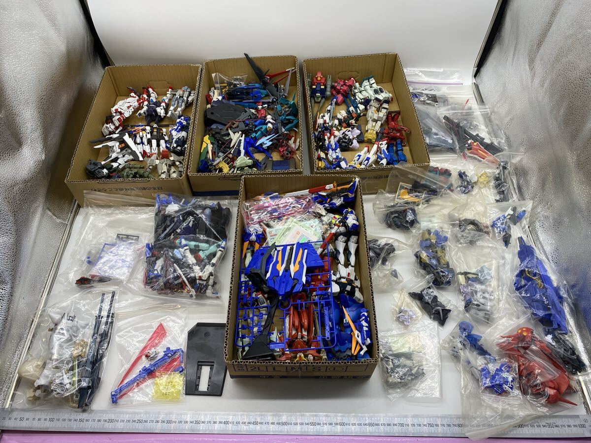 12140【ジャンク 未検品】大量 まとめ ガンプラ プラモデル 部品　パーツ 取り ガンダム
