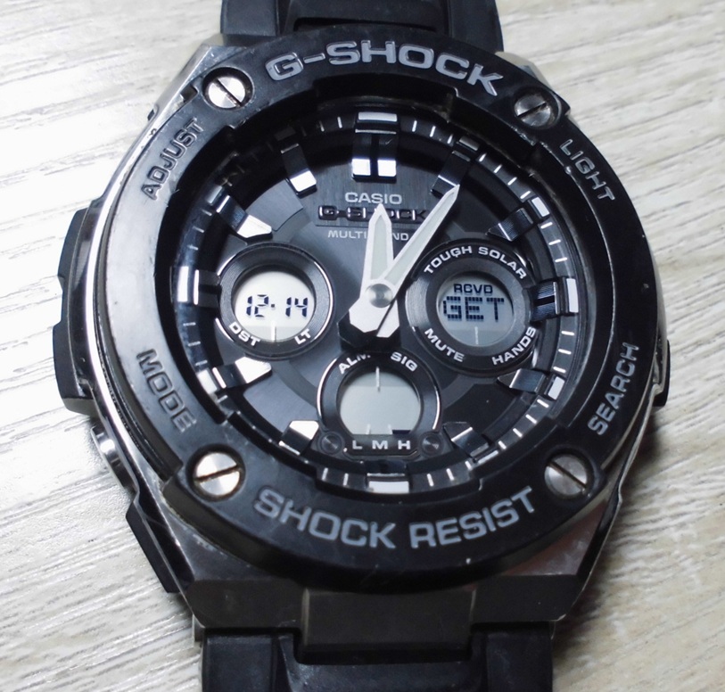 送料３９０円～！カシオ ジーショック GST-W300-1AJF 電波ソーラー Gスチール 黒ブラックボディ LEDライト マルチバンド6 G-SHOCK G-STEEL