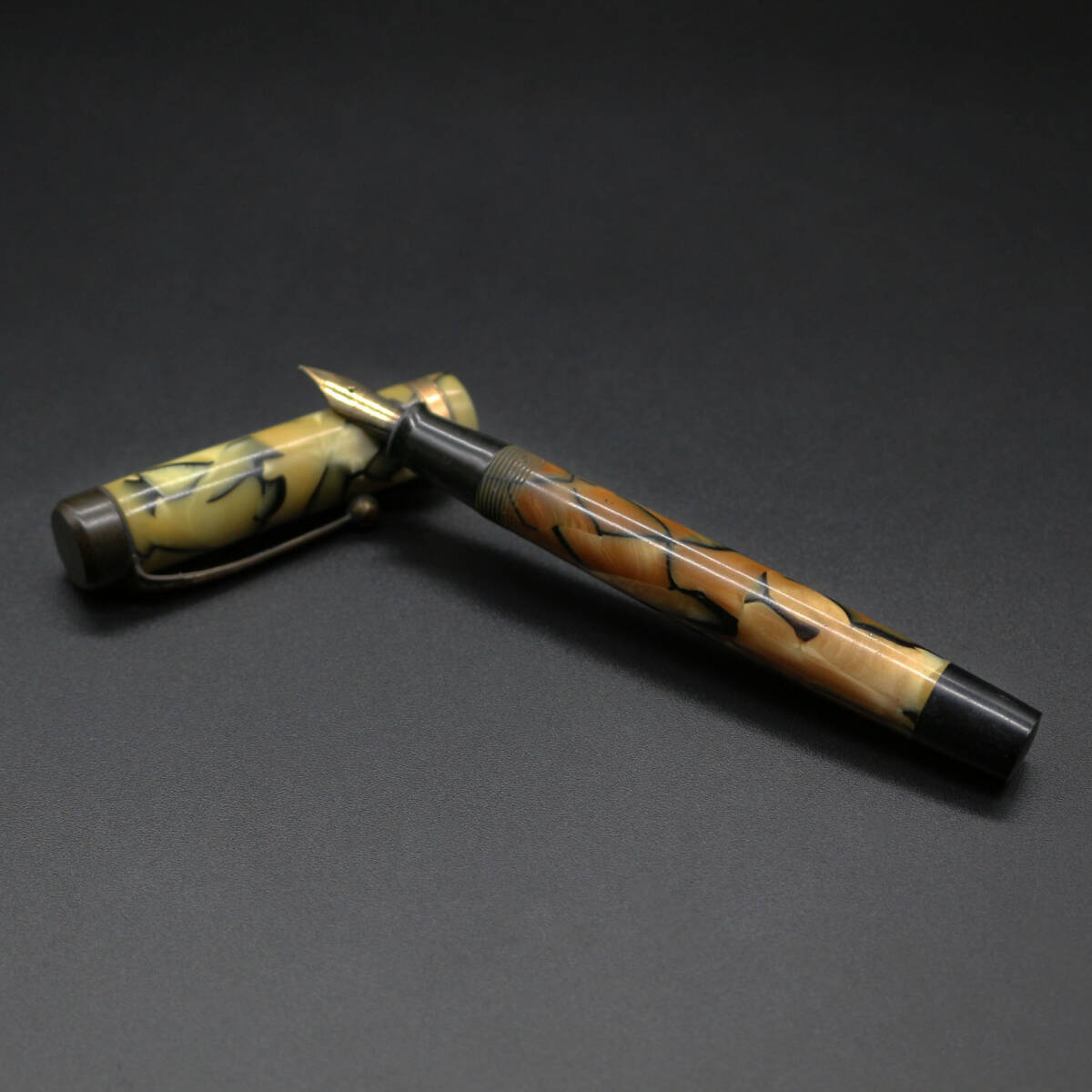 Minatoya / 万年筆 / ペン先 14K / マーブル / 琥珀色 / クリームイエロー / 文房具 / 筆記用具 / みなとや / ヴィンテージ / ビンテージ