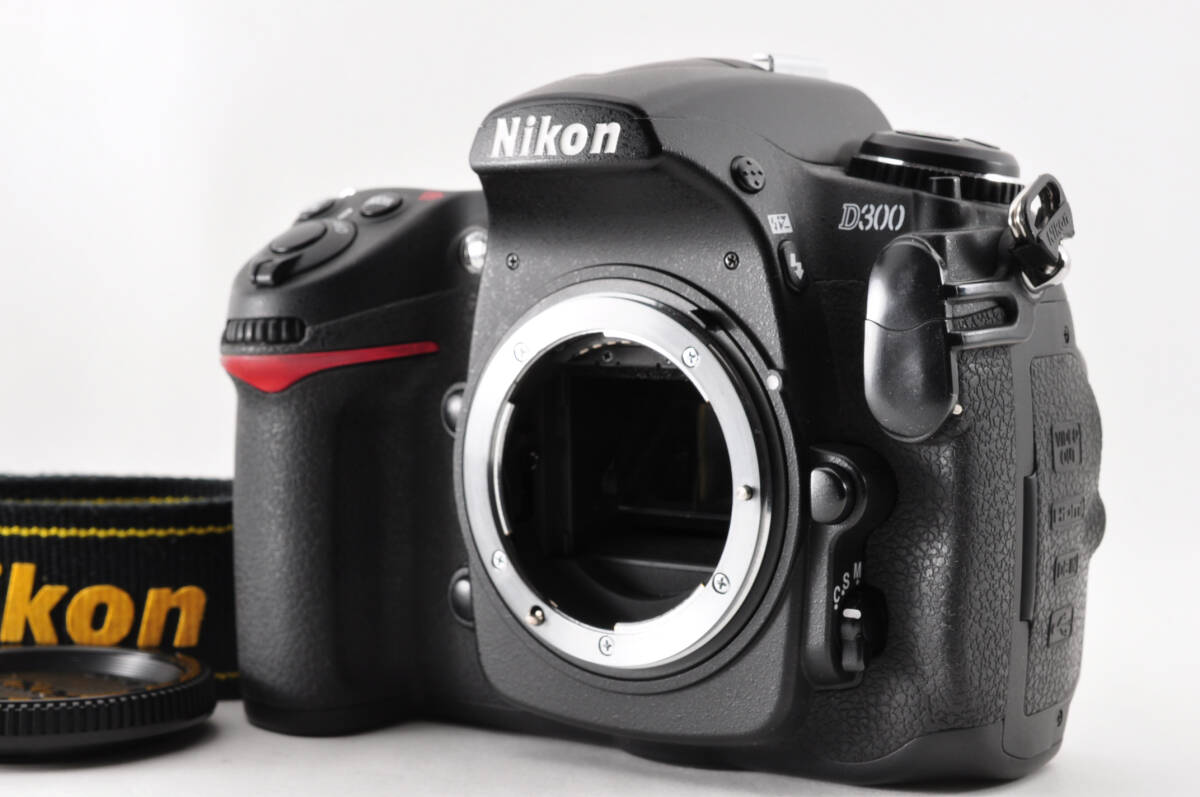 #112 ニコン D300 13.1MP SLR デジタルカメラ ブラックボディ 元箱付
